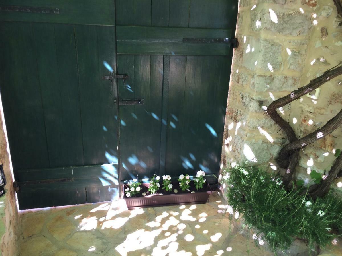 Vakantiehuis Stone House And Clio Vrbanj